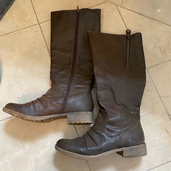 Mia Girl Faux Leather Boots - Picture 7 of 8